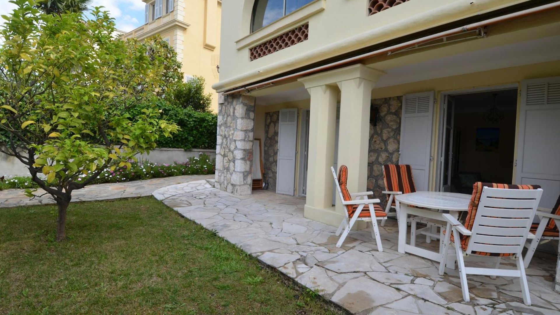 Ancienne Annonce Parc Louisa - D'epoque Avec Jardin Et Parking 4 Personnes Nice