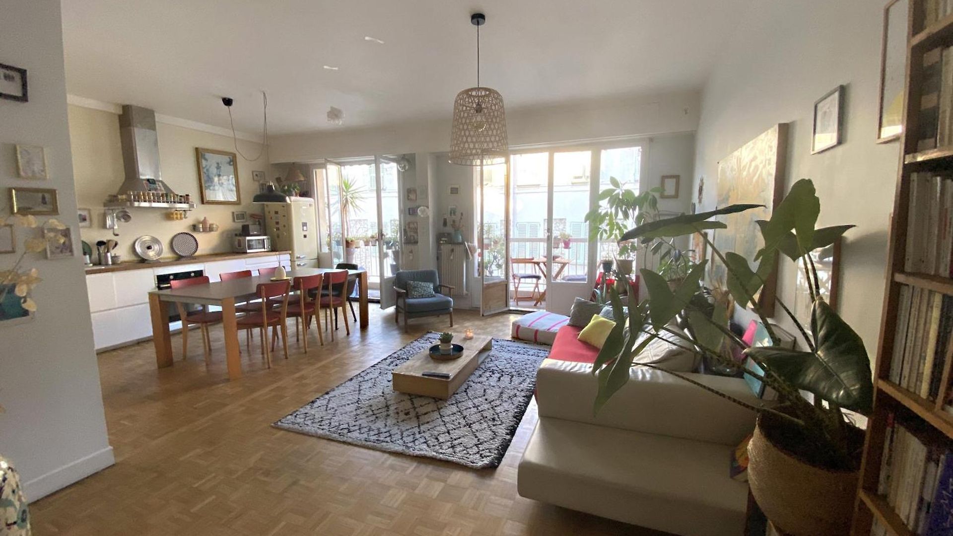 Sunny Port Old Town Free Private Parking - Clim & Balcony Apartment