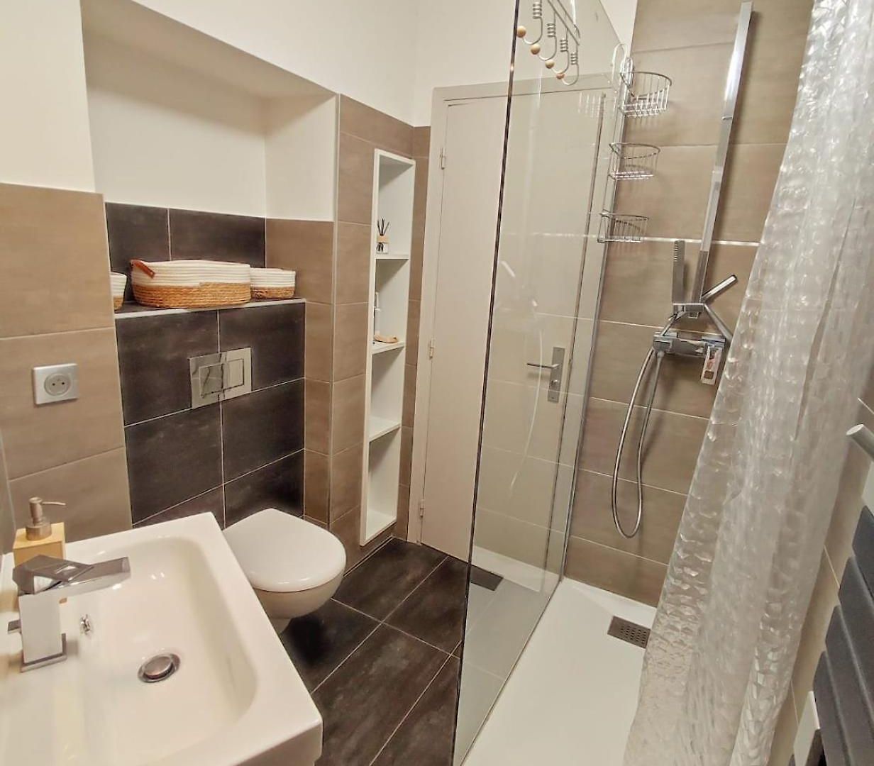 Homestay A 3 Min De La Promenade Des A Pieds 200m *