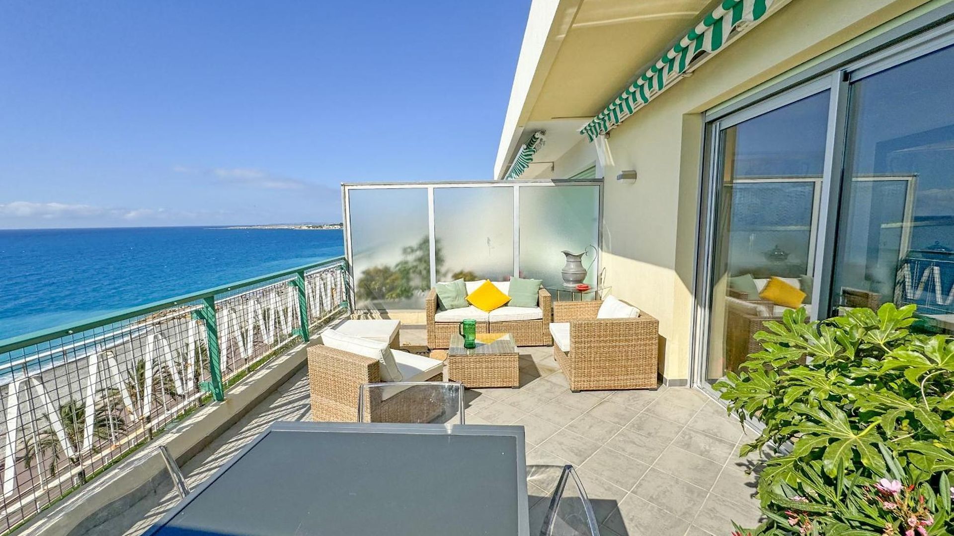Breathtaking Rooftop Experience On Promenade Nice