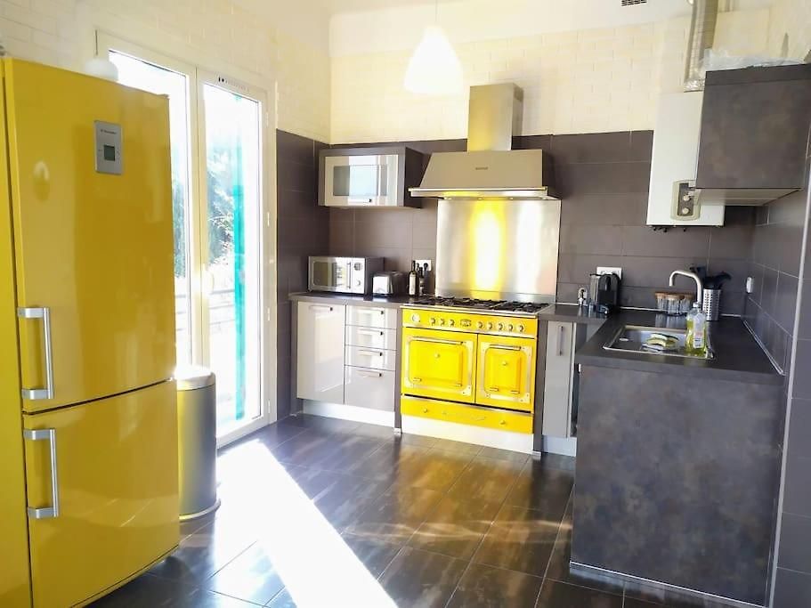 Penthouse 2bedroms 6pax- Views 45m2 Terrace Apartment
