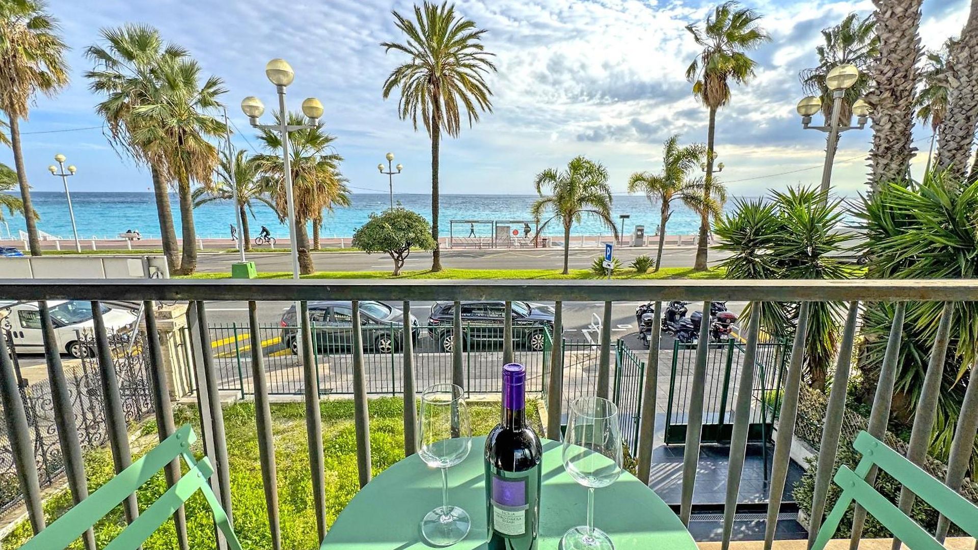 Cosy Cariatides Promenade Appartement *