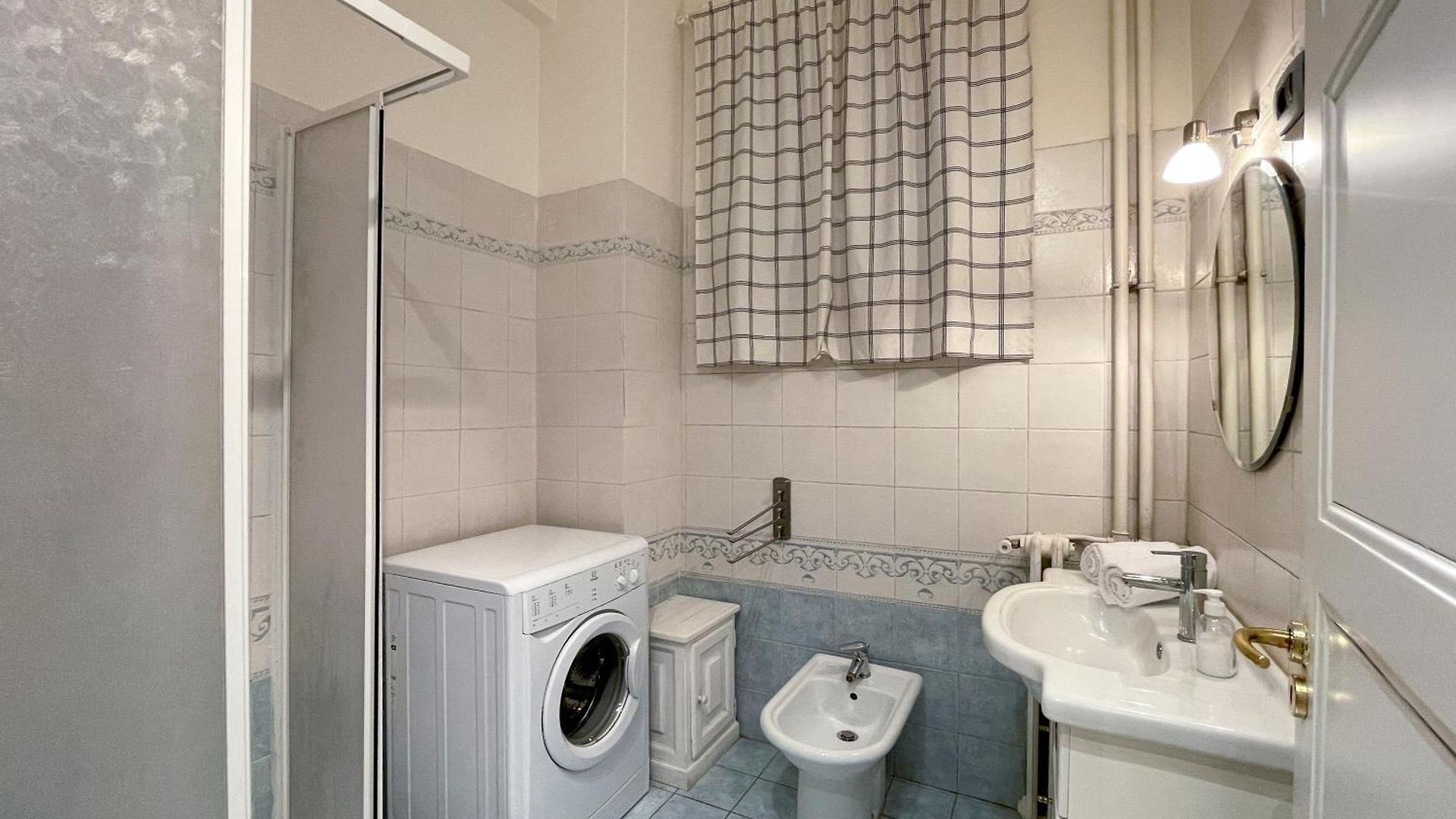 Comte De 4pers Parking Available Wifi Ac Apartment *