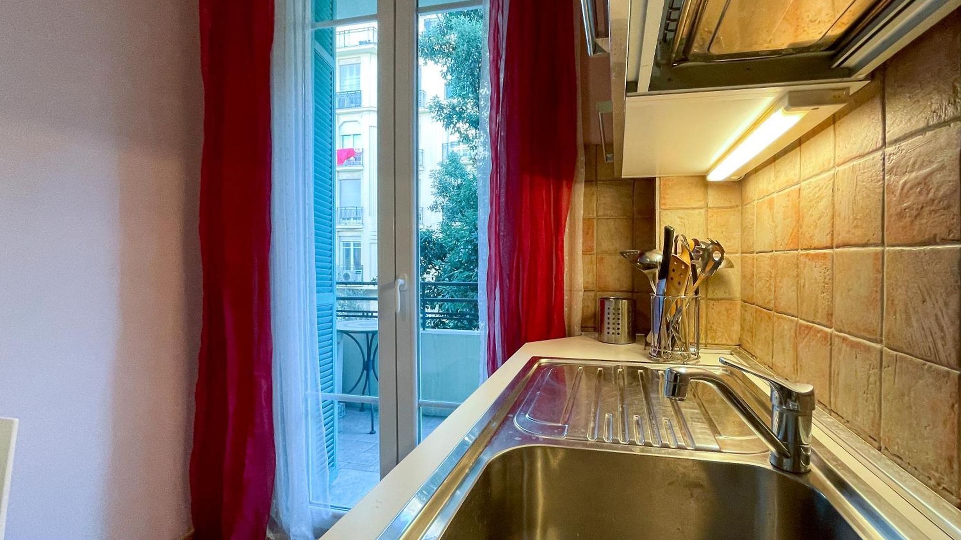 Apartment Comte De 4pers Parking Available Wifi Ac *