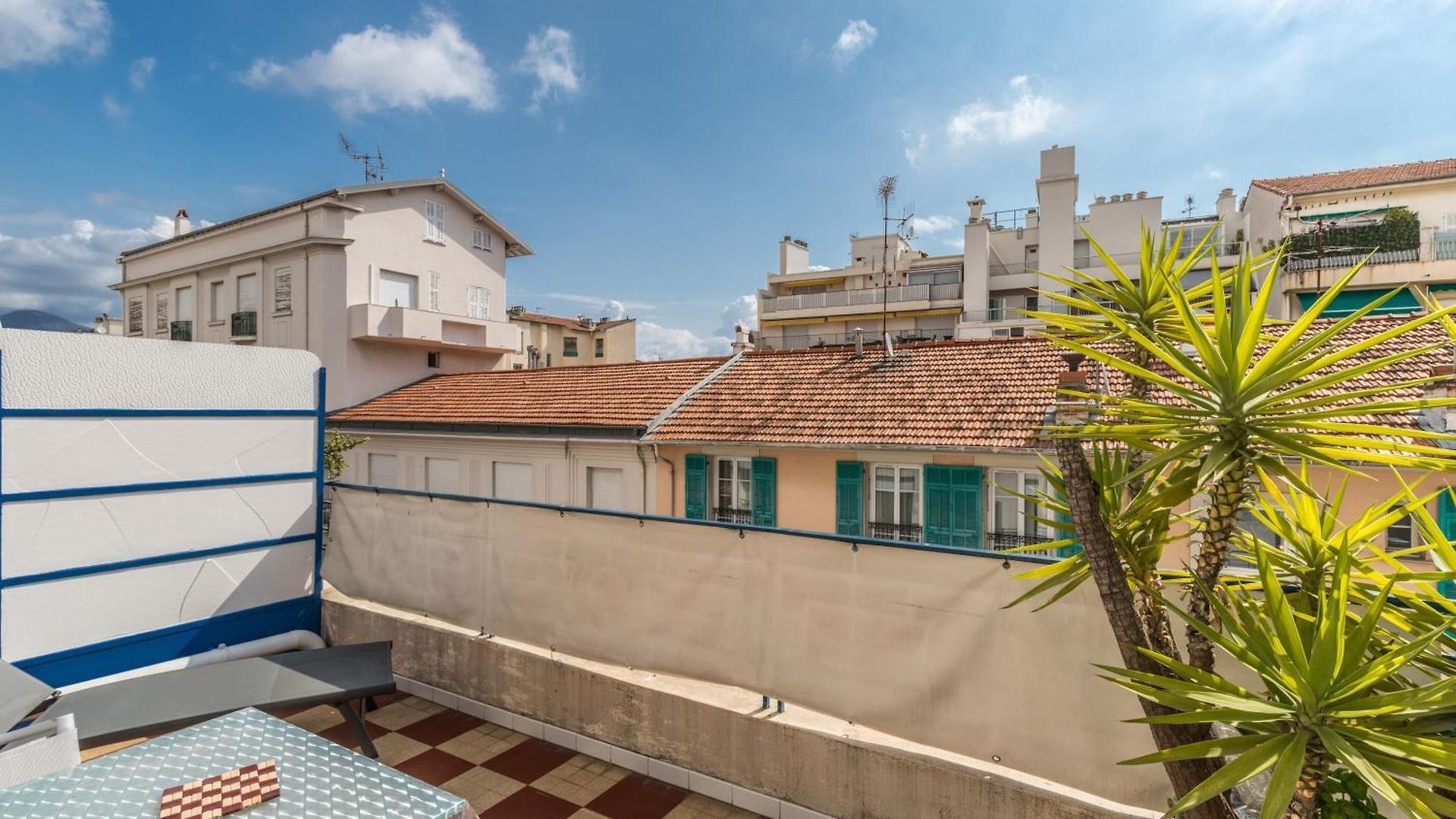 Appartement With Large Terrace Sea View 4th Floor