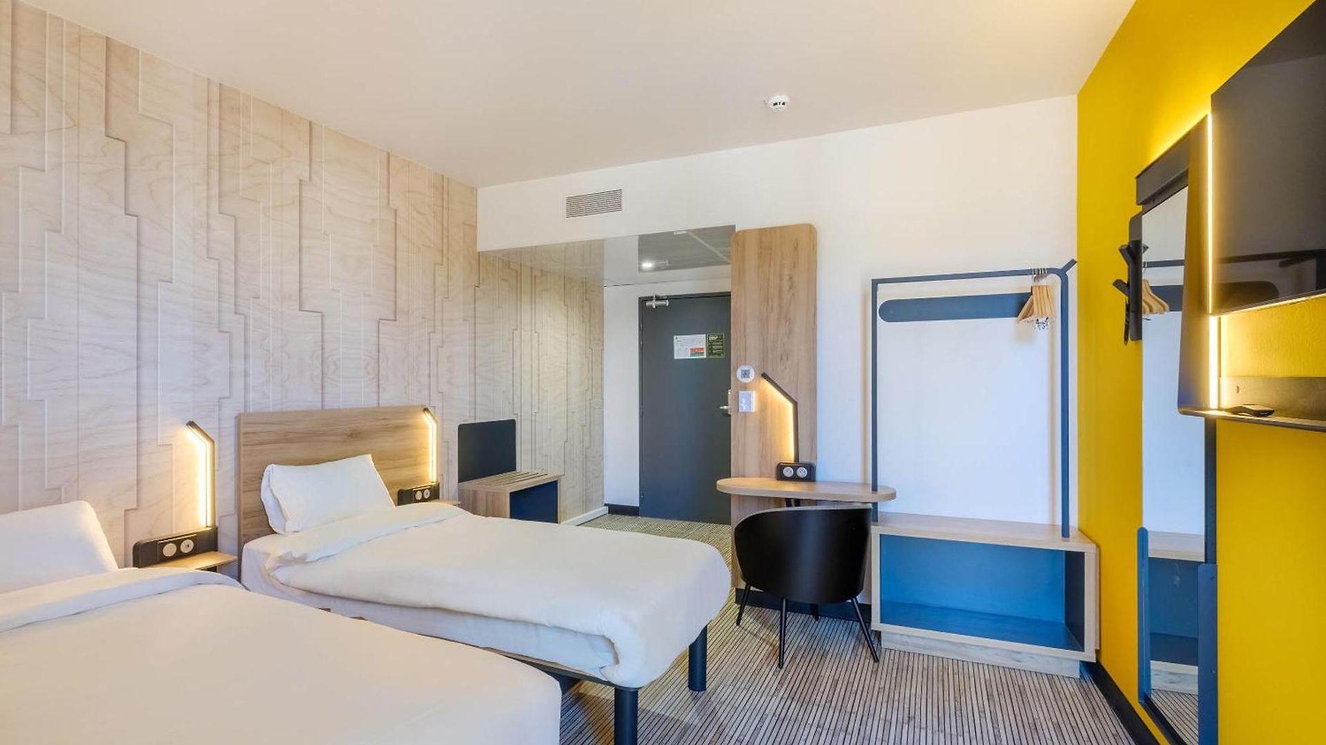 Stade Riviera 3*
