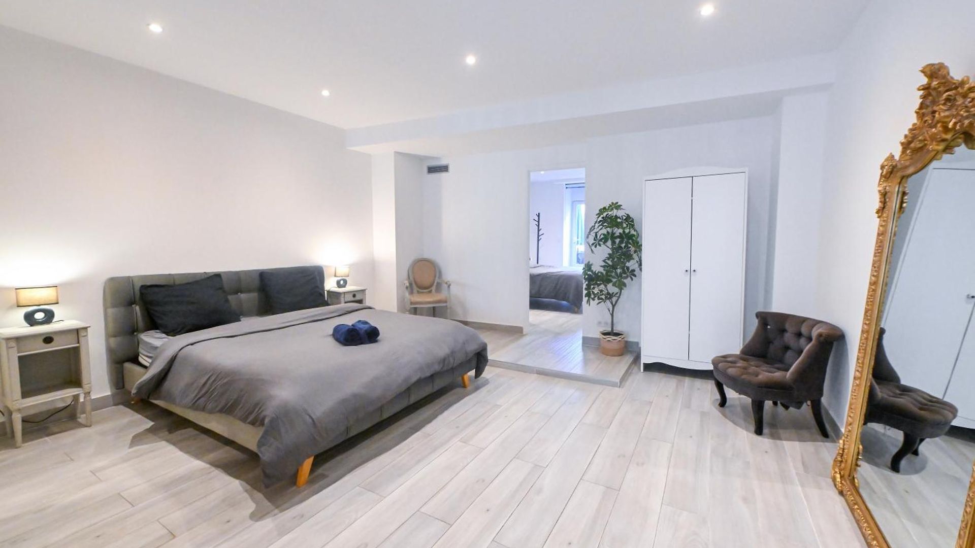 Apartment Loft Place Massena Avec Terrasse