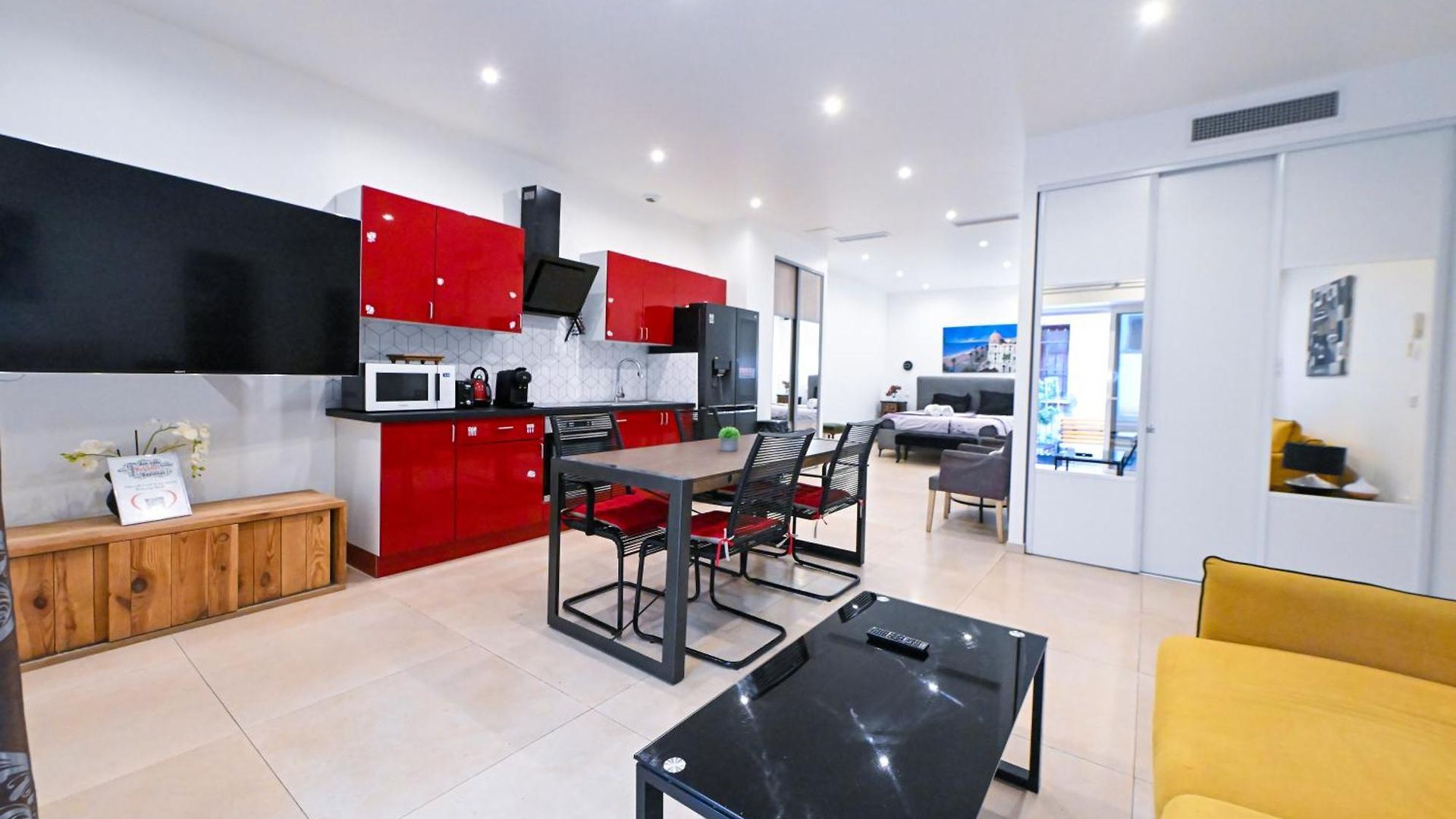 Grand Loft A Deux Pas De La N1 Apartment *