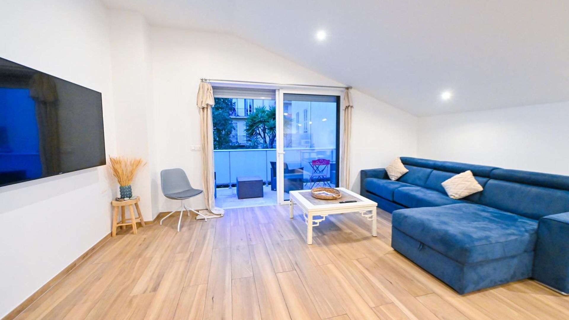 Cozy Avec Terrasse N12 Appartement