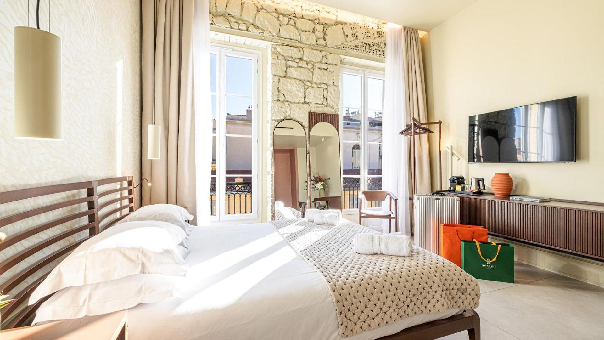 Hotel Naomi Nice