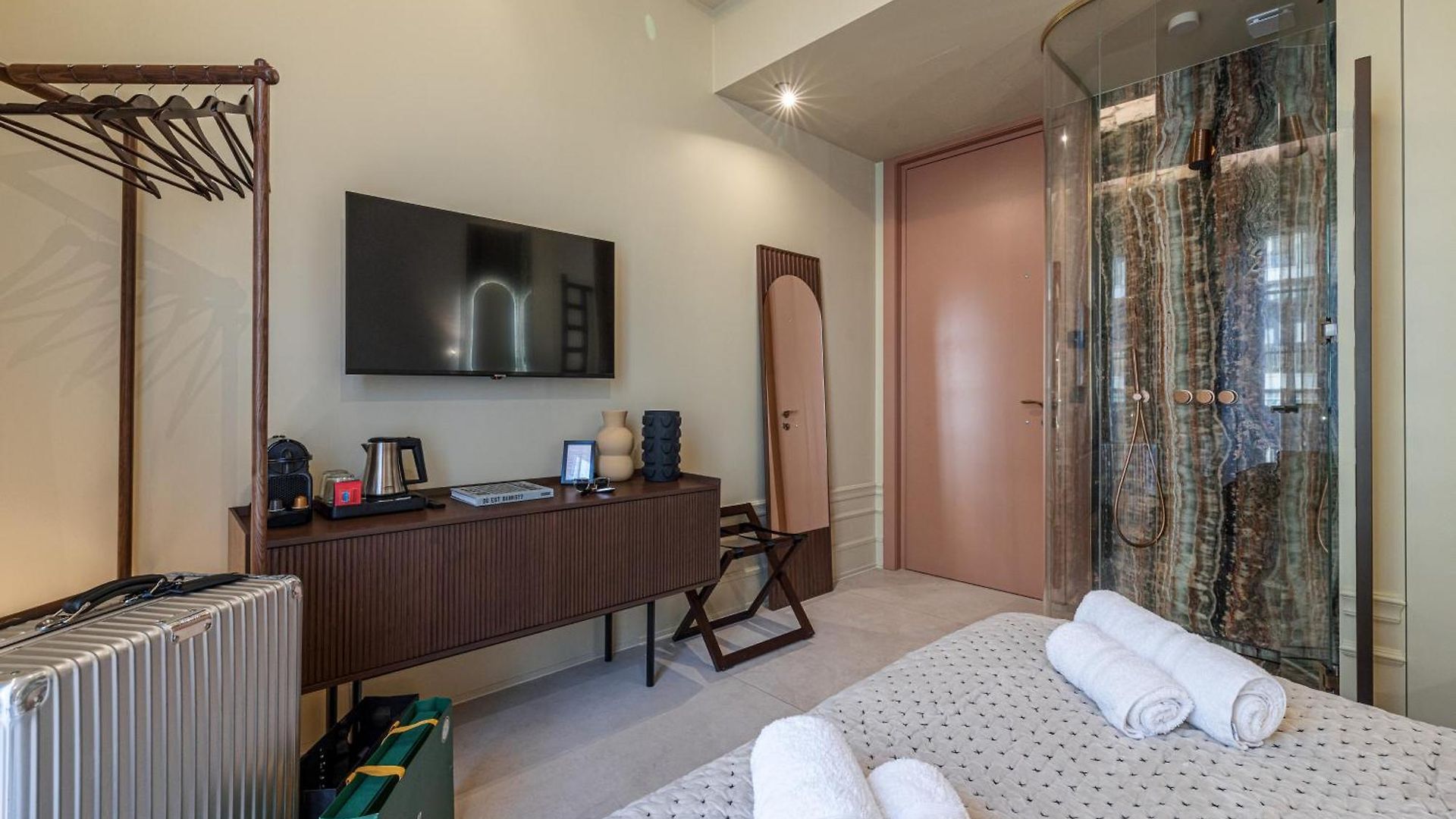 Hotel Naomi Nice