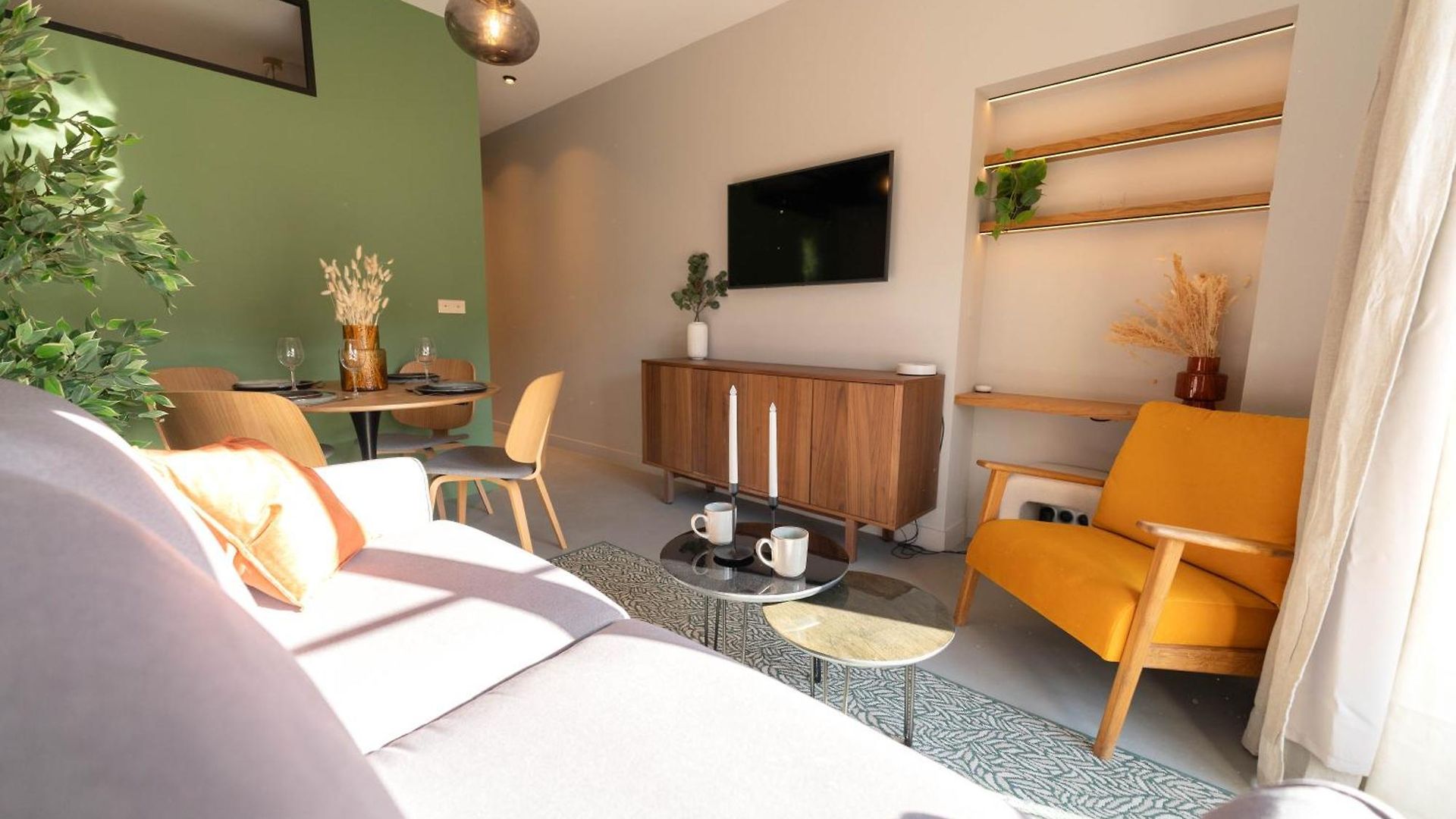 Appartement Old Town Diamond, Adorable Sunny With Ac Nice