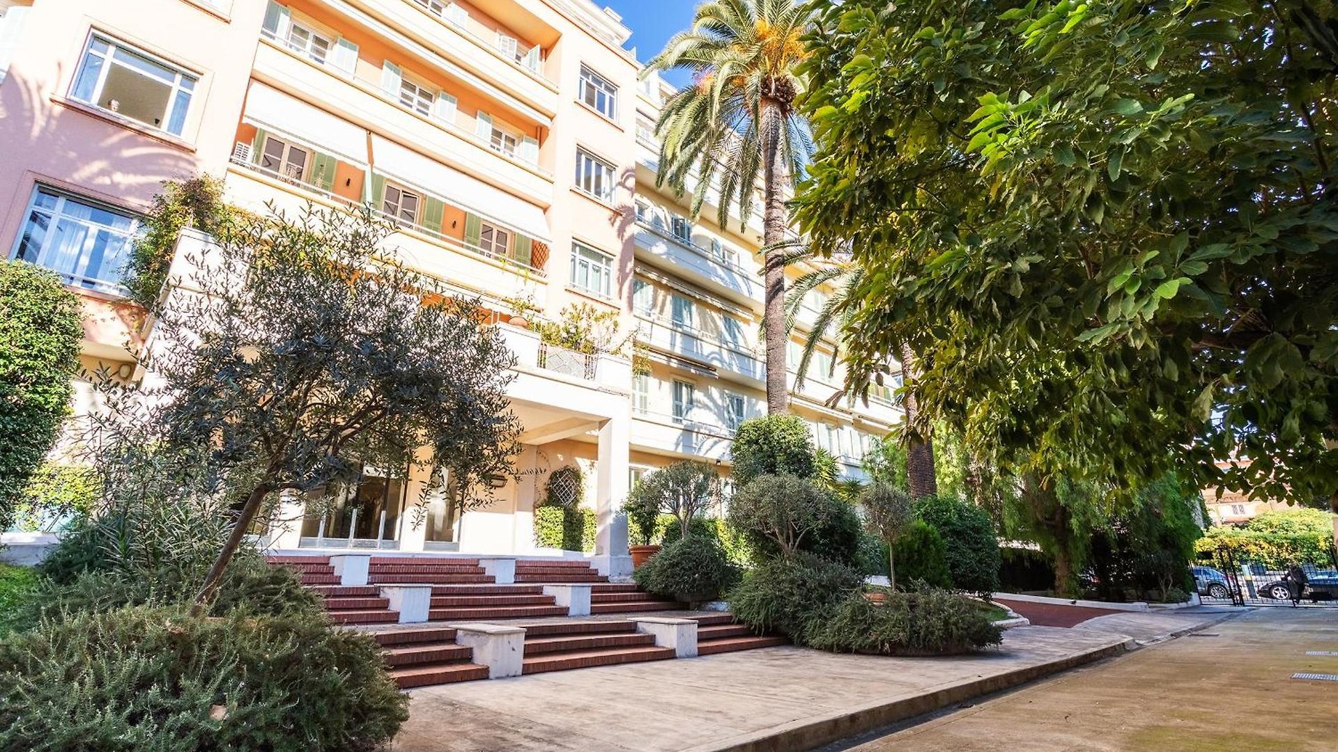 Ambassador Palace Ap2095 By Riviera Homes Appartement