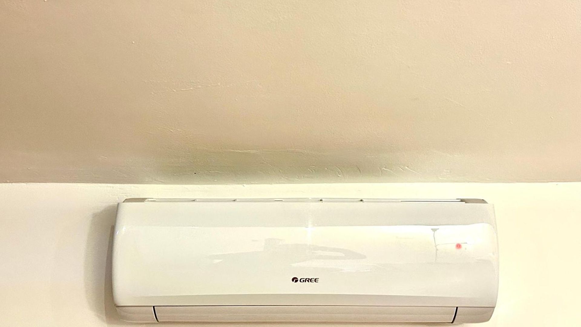 Lovely & Cozy Duplex Heart Of With Bathtub! Apartment *