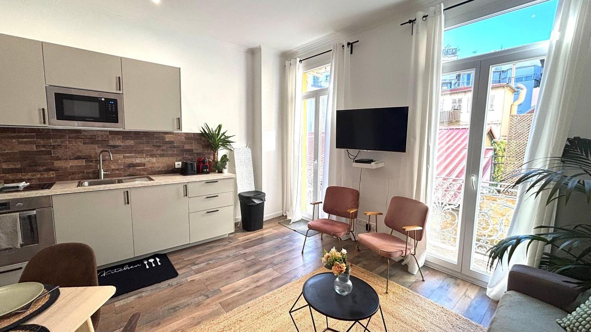 2 Pièces Hyper Centre Proche Appartement Nice