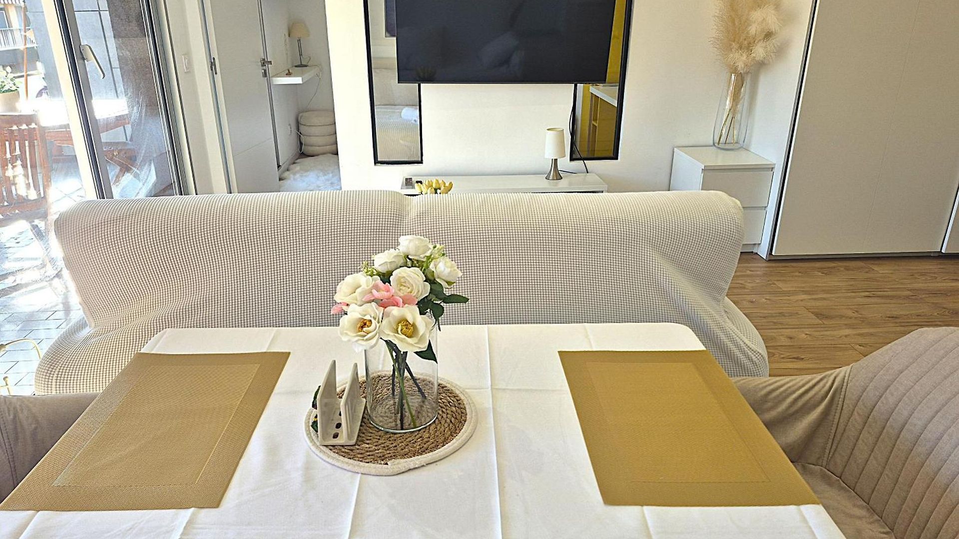 Superbe Luxueux Spacieux 50 M2 Port Appartement Nice