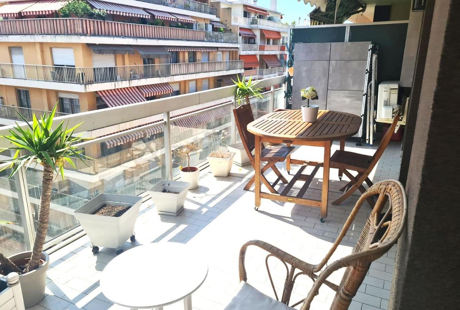 Superbe Luxueux Spacieux 50 M2 Port Appartement