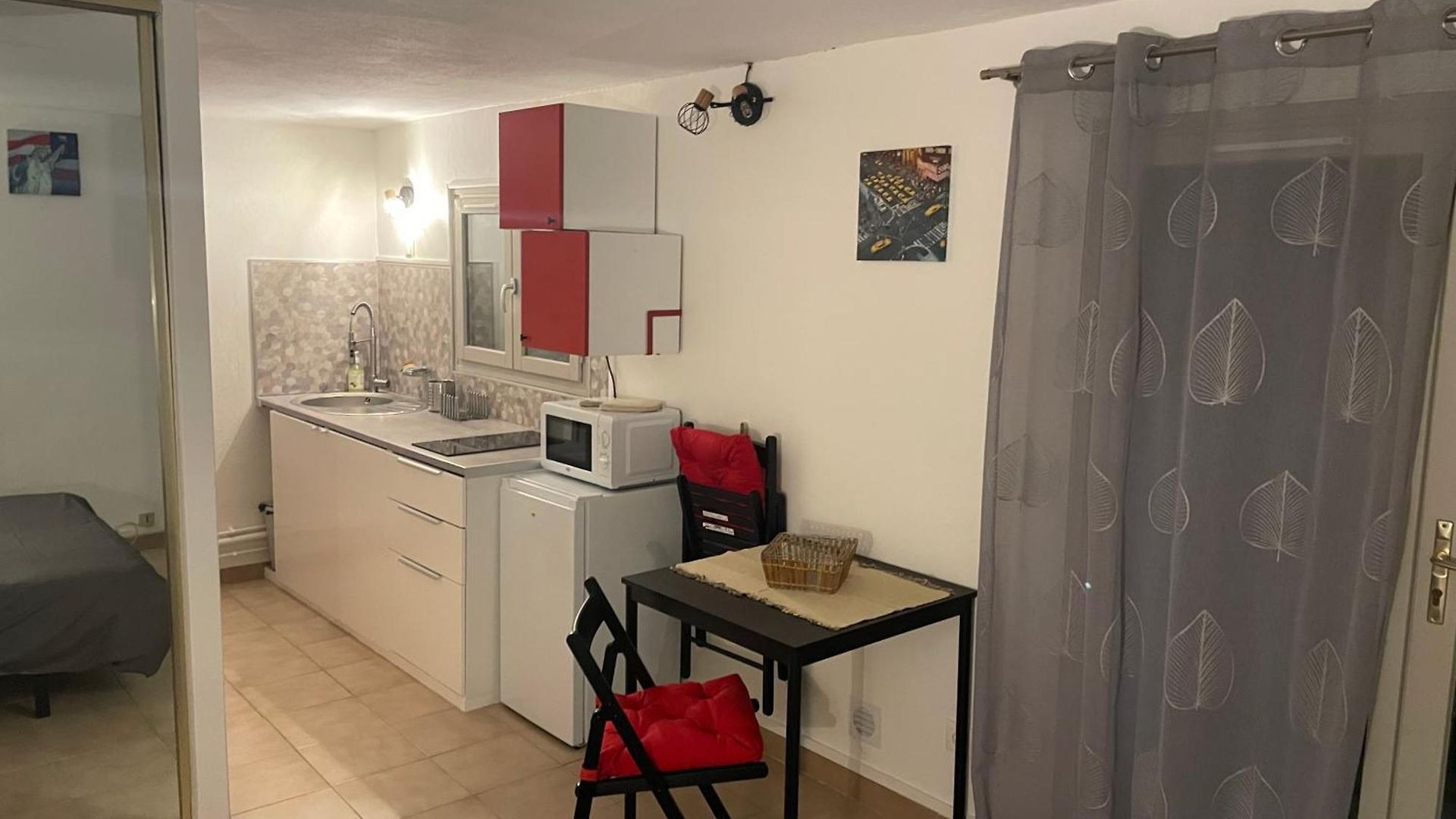Climatisé Avec Terrasse Ombragée Dans Maison Au Calme Et Dans La Verdure Appartement