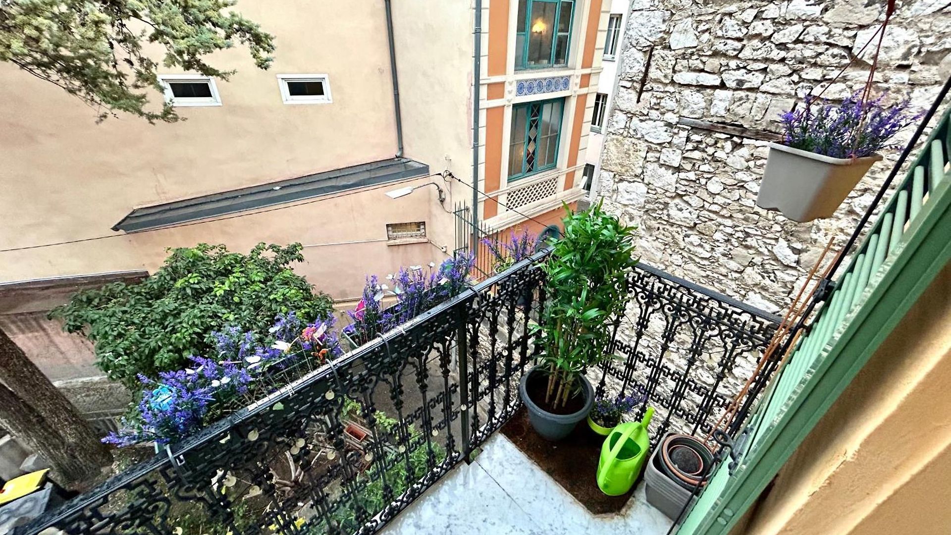 Appartement Lovely & Sunny Loft Heart Of With A/c!