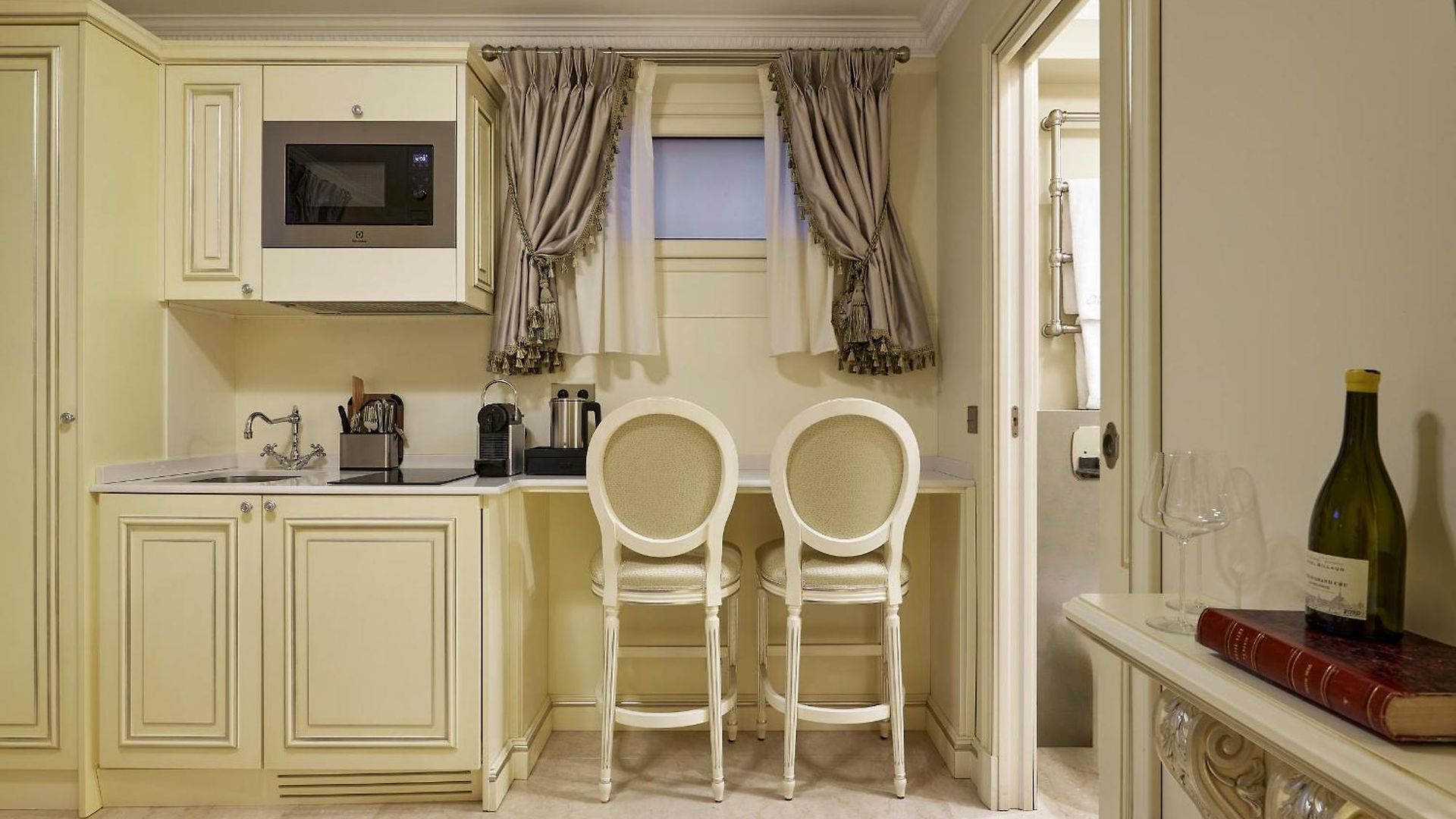 Maison Des Barons Aparthotel Nice