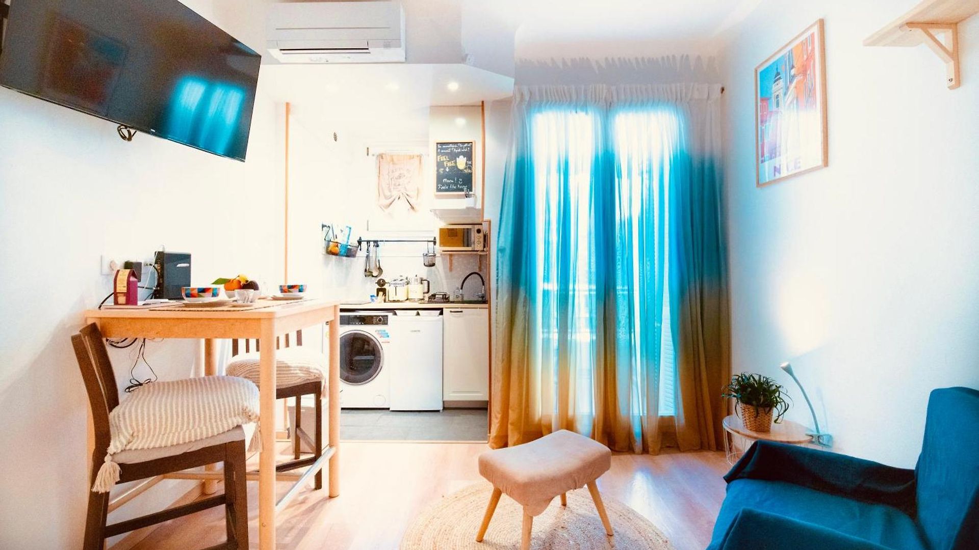 Apartment Haliviera - Golden Square, 1min From