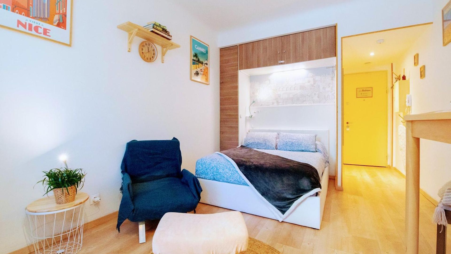 Apartment Haliviera - Golden Square, 1min From