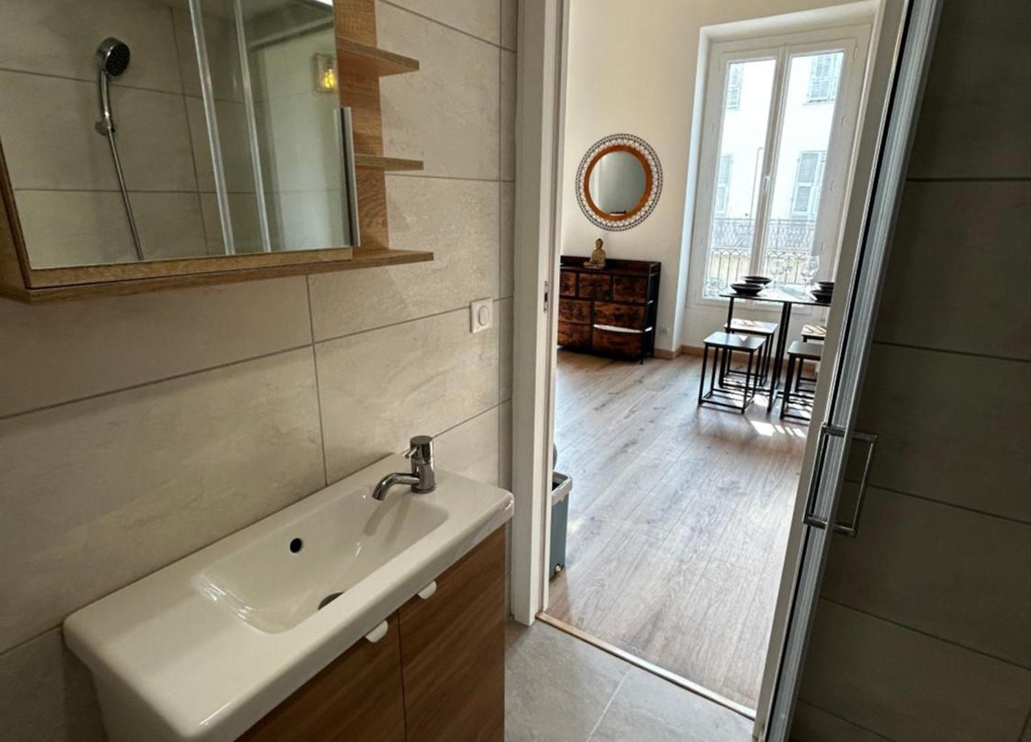 Climatisé En Plein Cœur De Appartement *