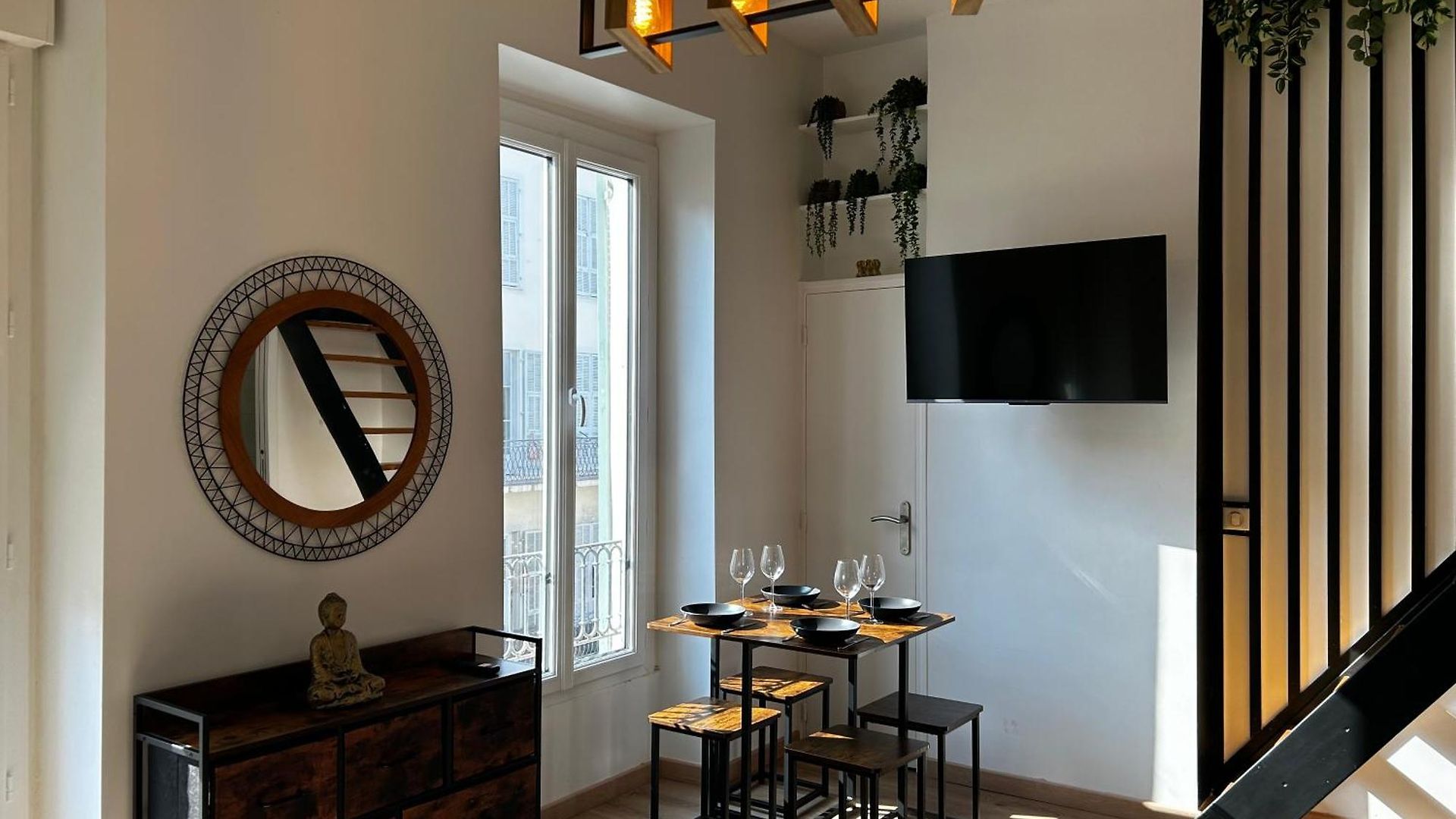 Appartement Climatisé En Plein Cœur De *