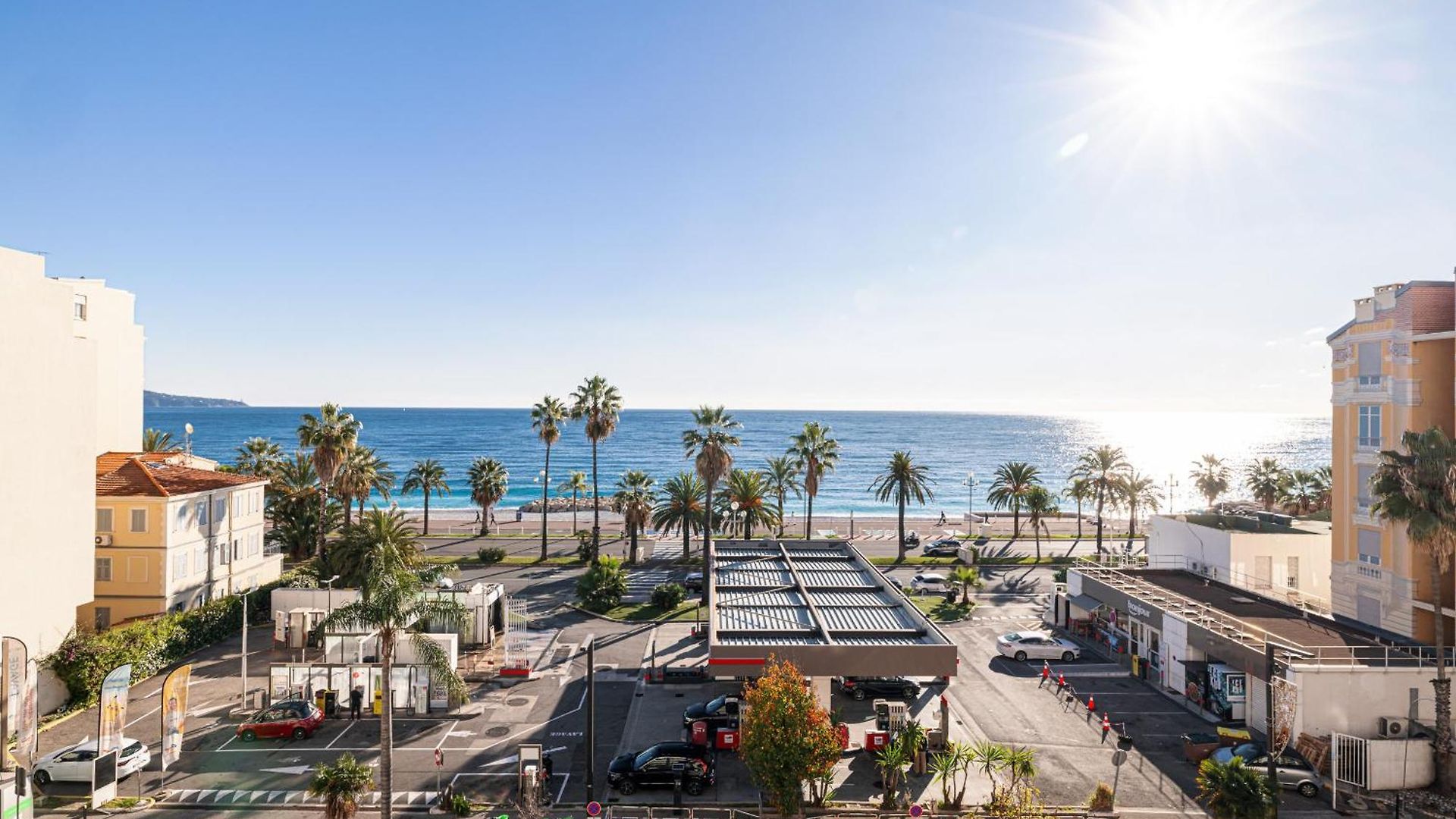 Sea View&promenade Des *