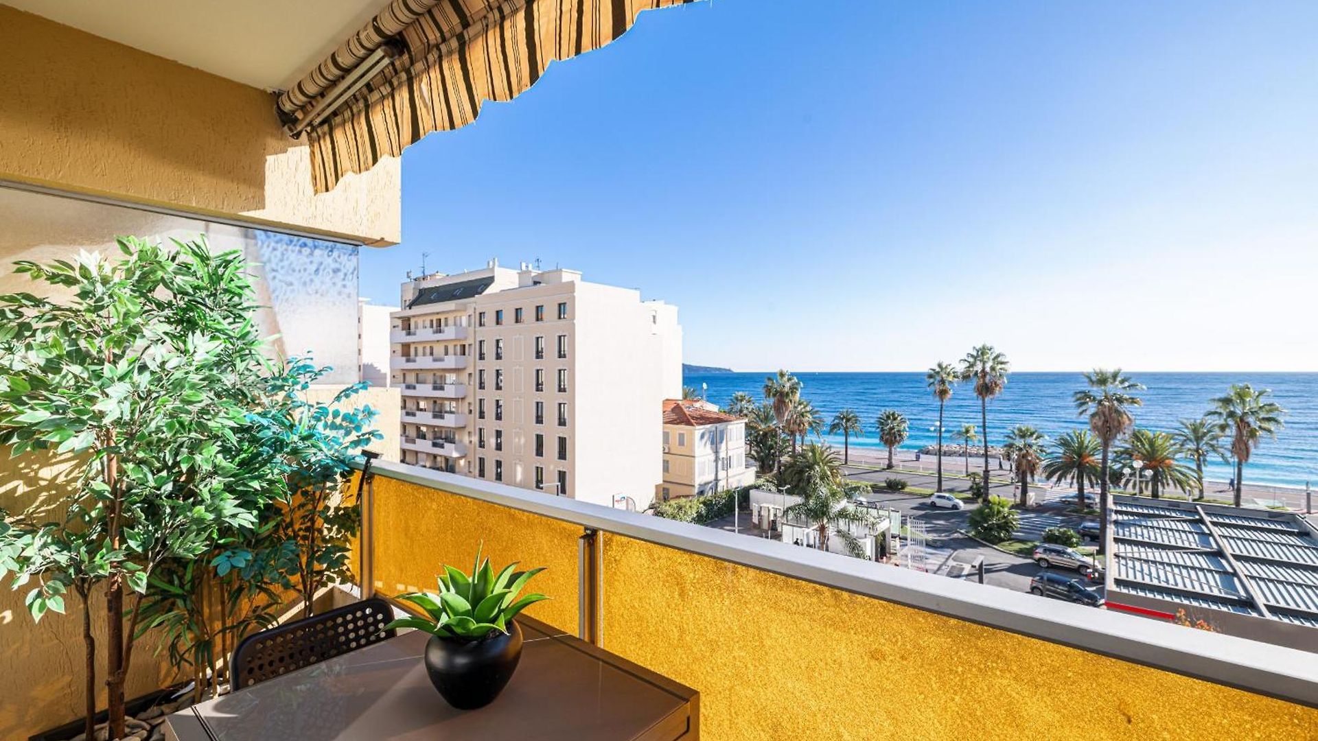 Sea View&promenade Des Appartement *