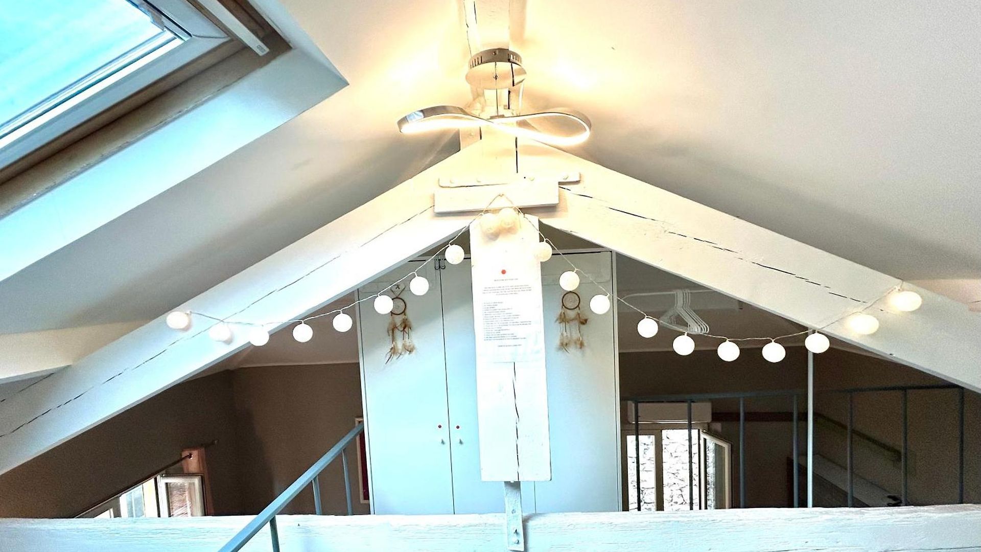 Lovely & Sunny Loft Heart Of With A/c! Appartement