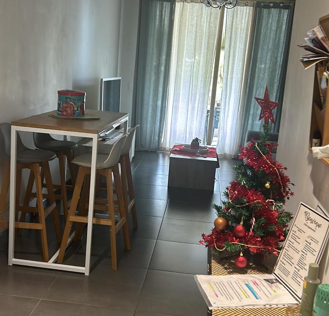 Bel Proche De La Nice
