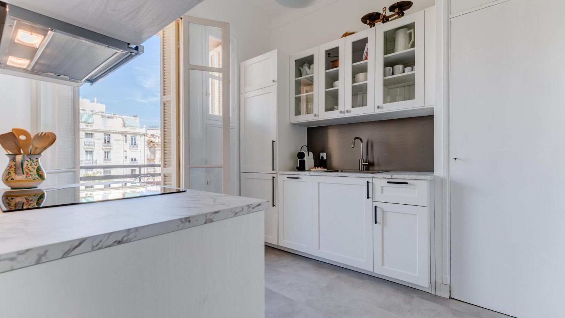 Elegant With Balconies In The Heart Of Hébergement de vacances