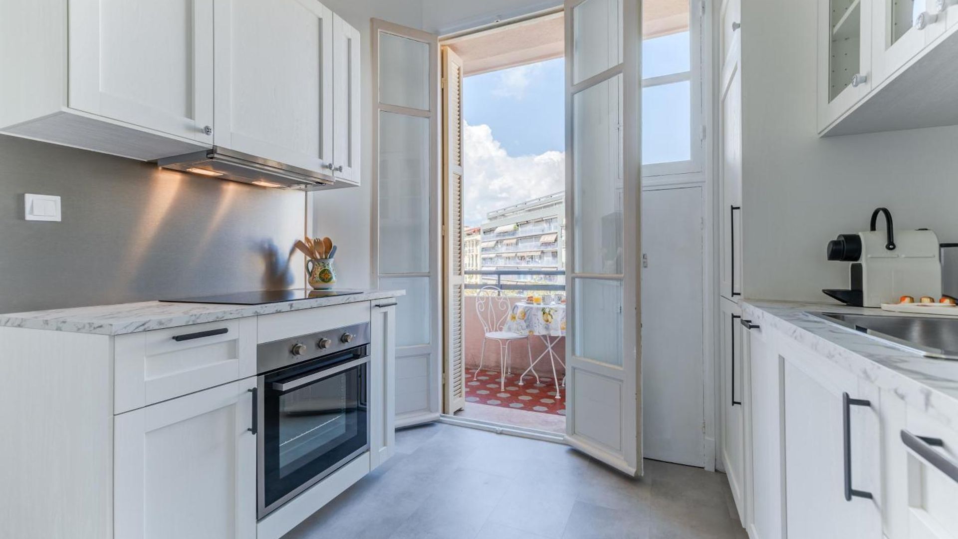 Hébergement de vacances Elegant With Balconies In The Heart Of *