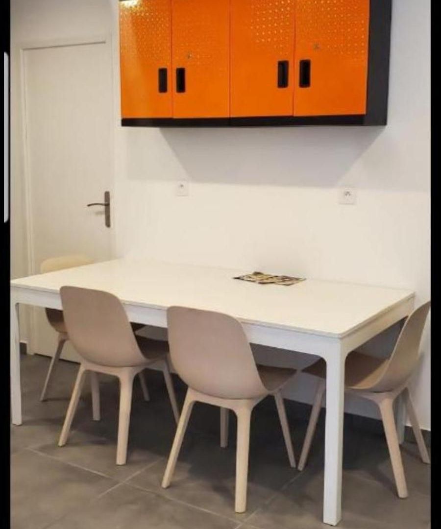 Grand 5 Chambres, 5 Television , 95 M2, Vue Mer, Tramway Sur Place, Gare Train 2 Min, Aeroport 5 Min , Large 5 Bedrooms, 5 Televisions, 95 M2, Sea View, Tram On Site, Train Station 2 Mins, Airport 5 Mins Apartment Nice