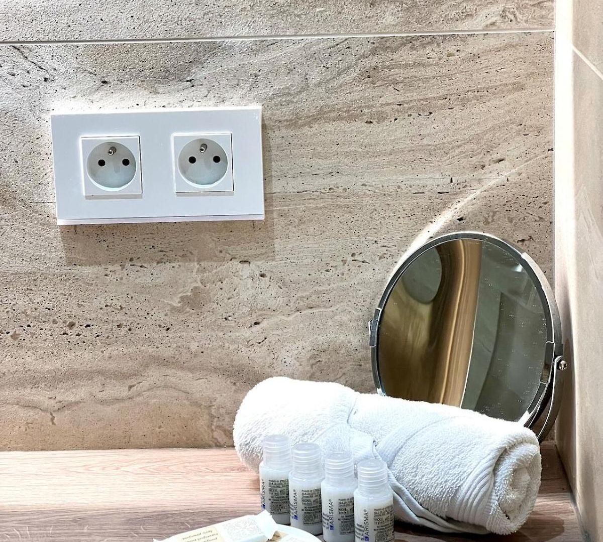 Au Port De Sublime 2 Pieces Renove A Neuf Climatise * Nice