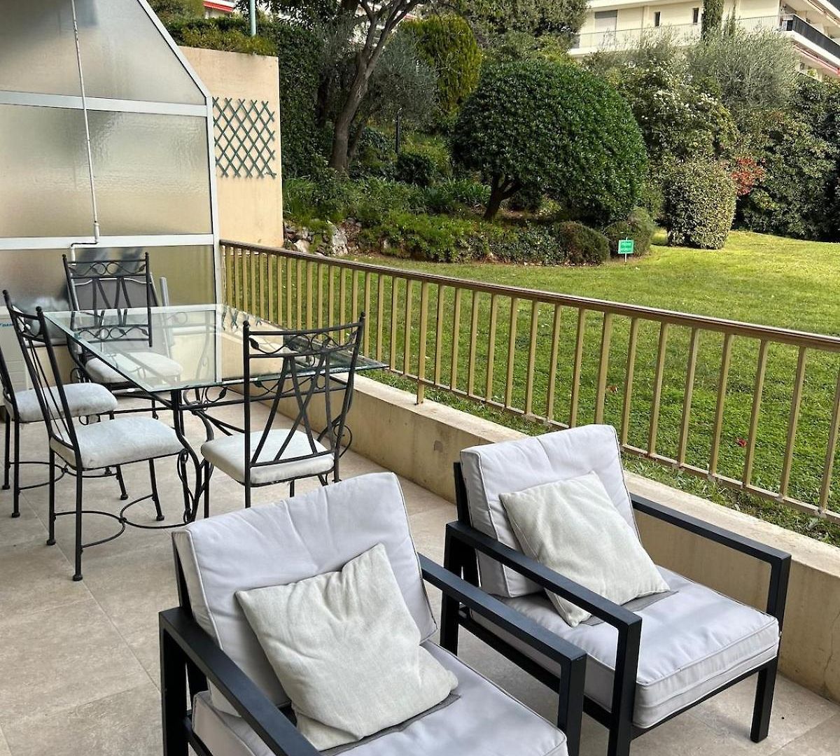 Le Grand Soleil Apartment