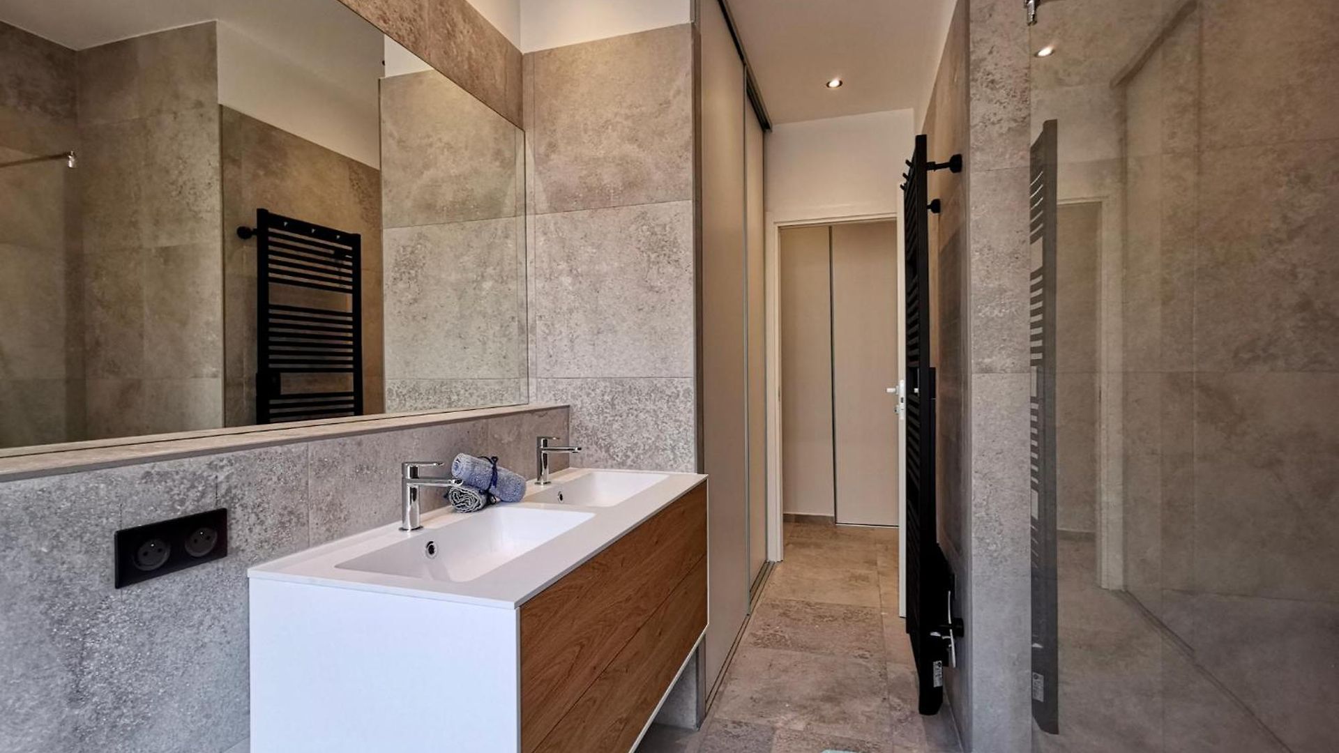 Luxury Assalit Appartement