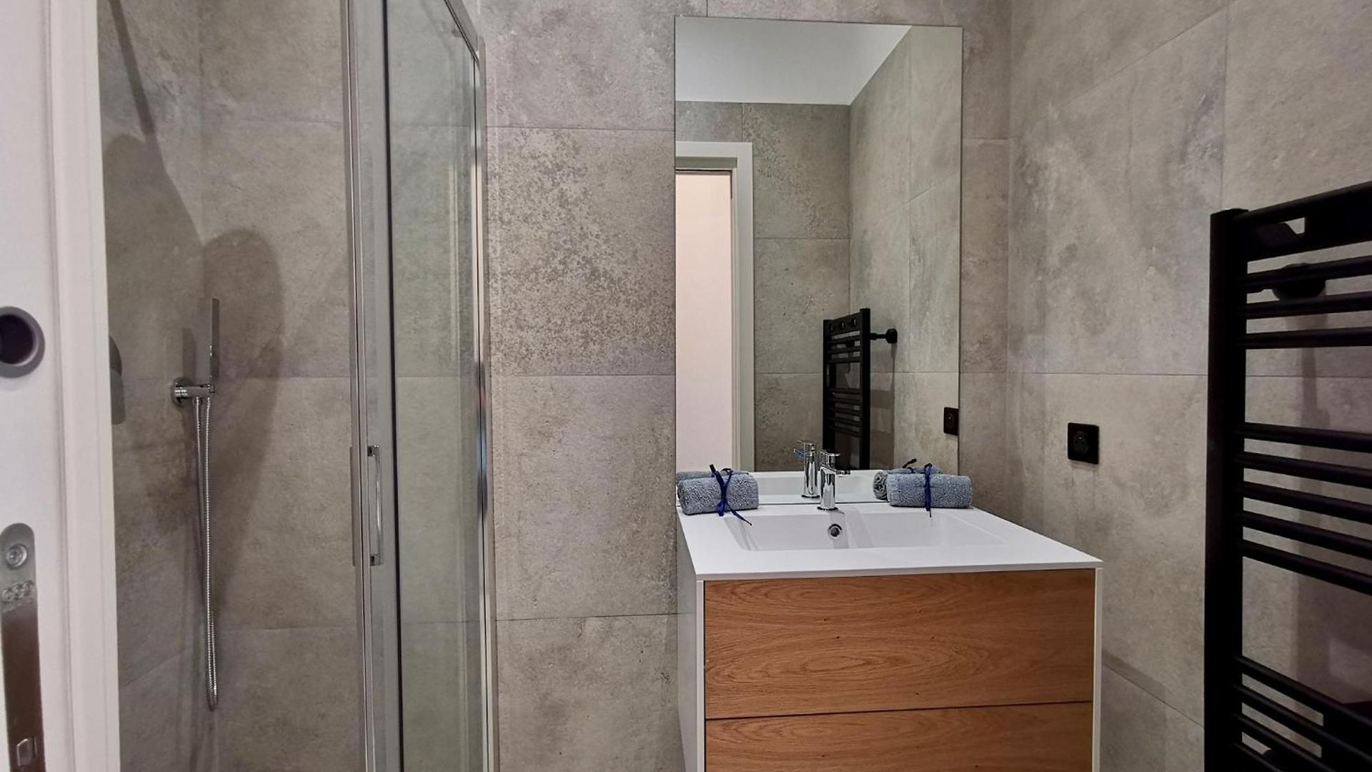 Luxury Assalit * Nice