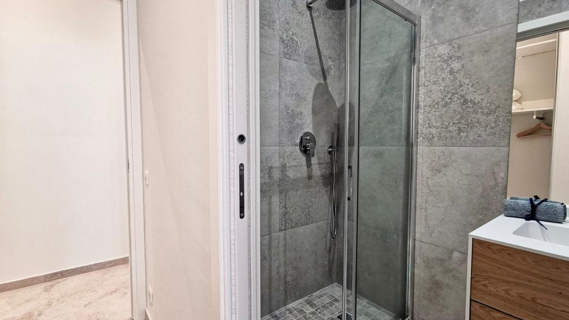 Luxury Assalit Appartement *