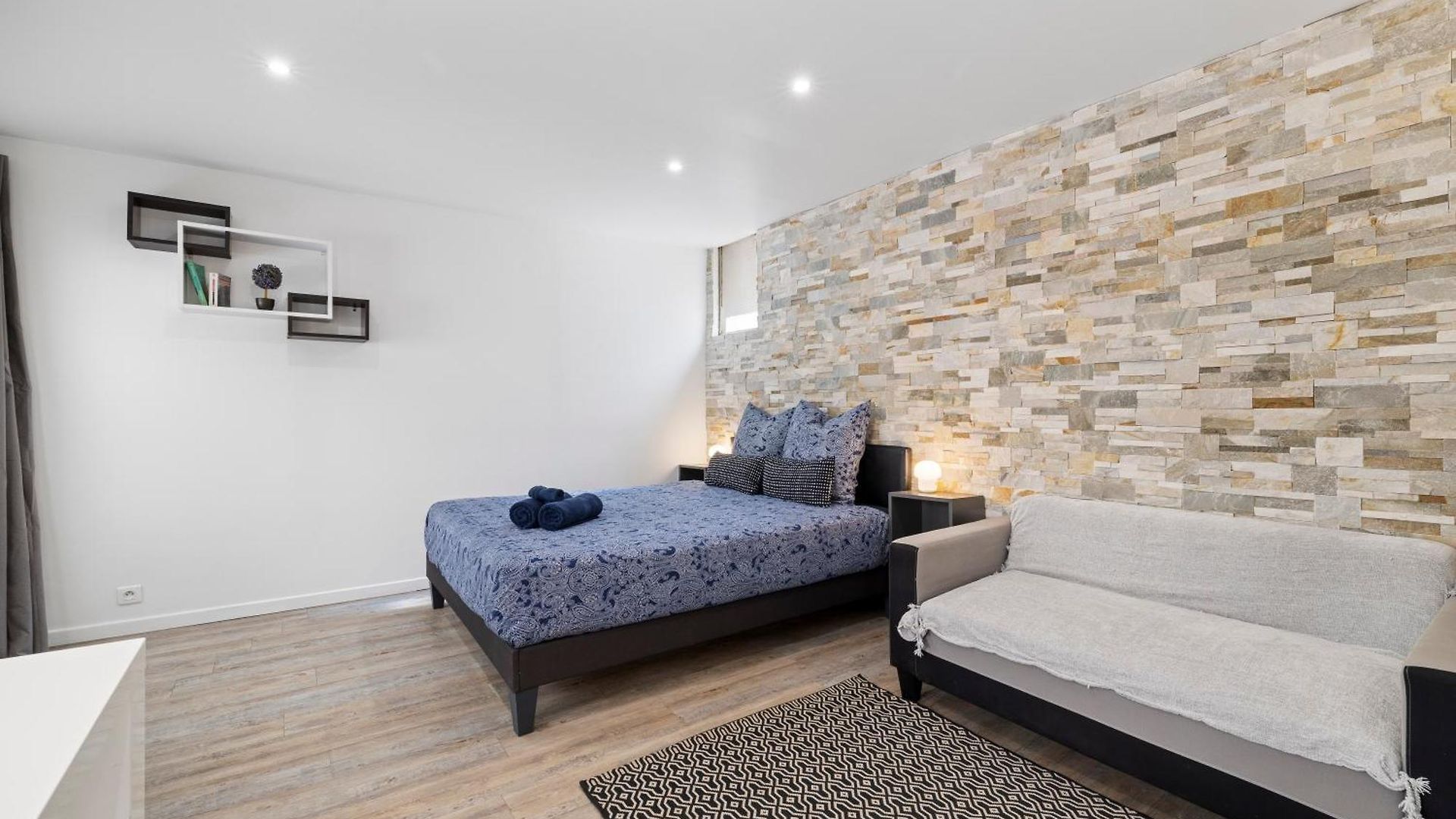 Apartment Renting - Penchienatti - Chic & Modern Urban Pearl Massena Old *