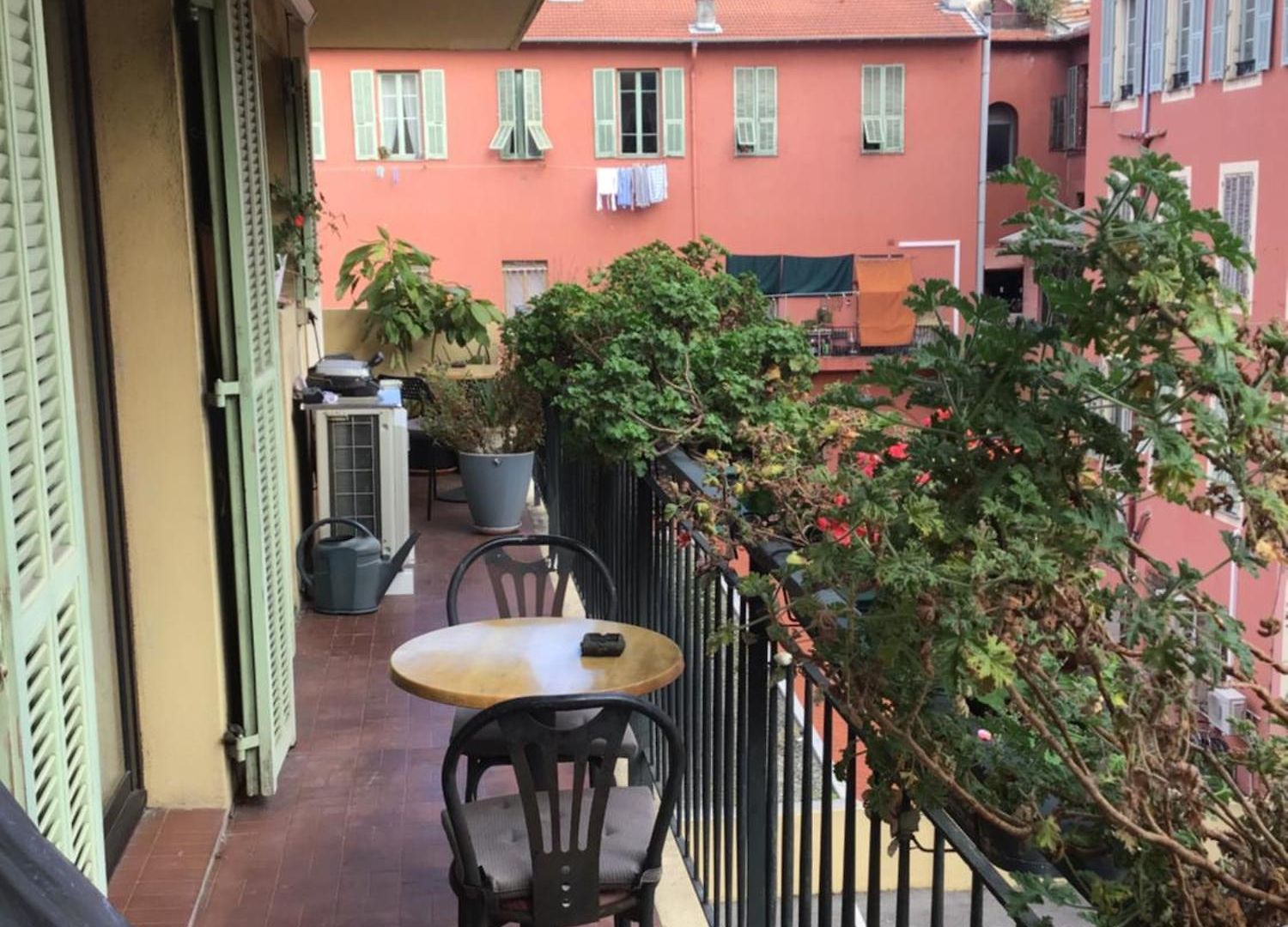 Séjour chez l'habitant Port Quartier Antiquaire