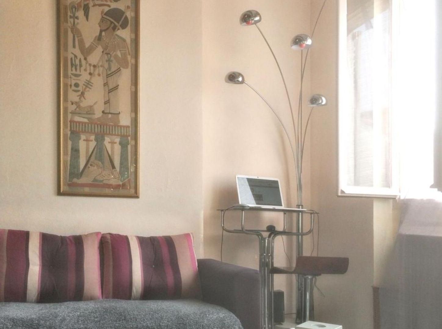 A / 50 M² / Vue Sur La *