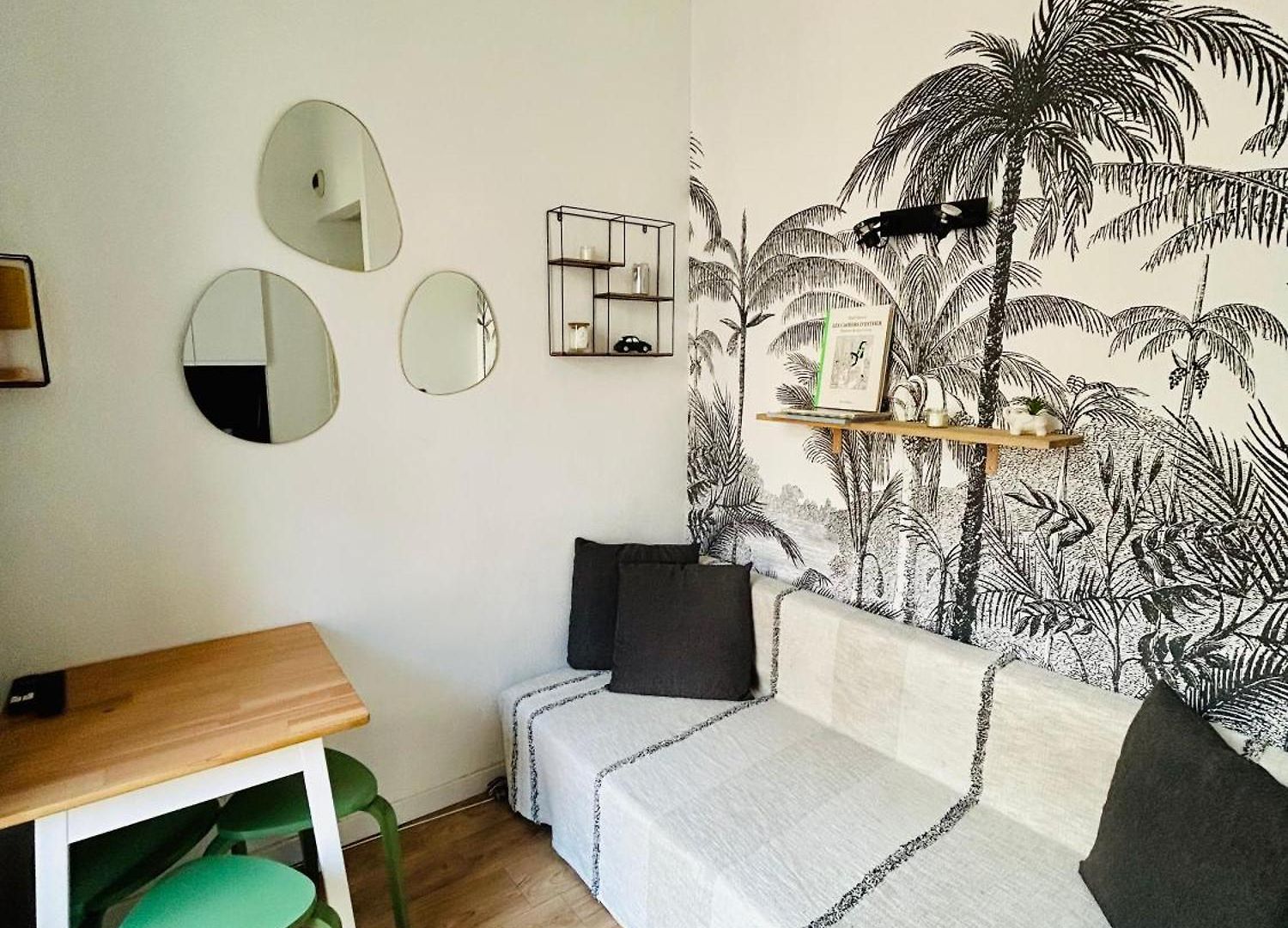 Appartement New Charming 1br Hyper Centre With Balcony And Ac