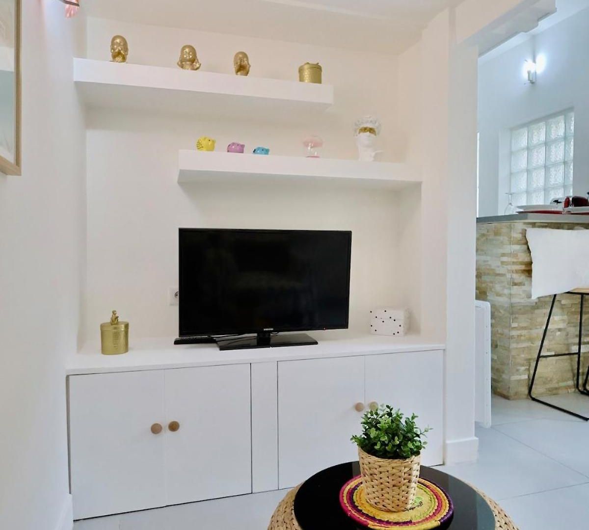 Appartement Ancienne Bâtisse En Plein Coeur Du Port Avec Clim *