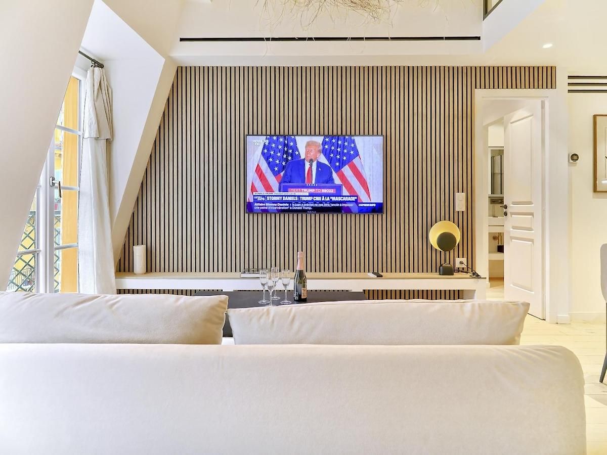 Appartement Hyper Centre - Charming Duplex - Luxury - Reversible Air Conditioning - 10 Mins From Place Massena *