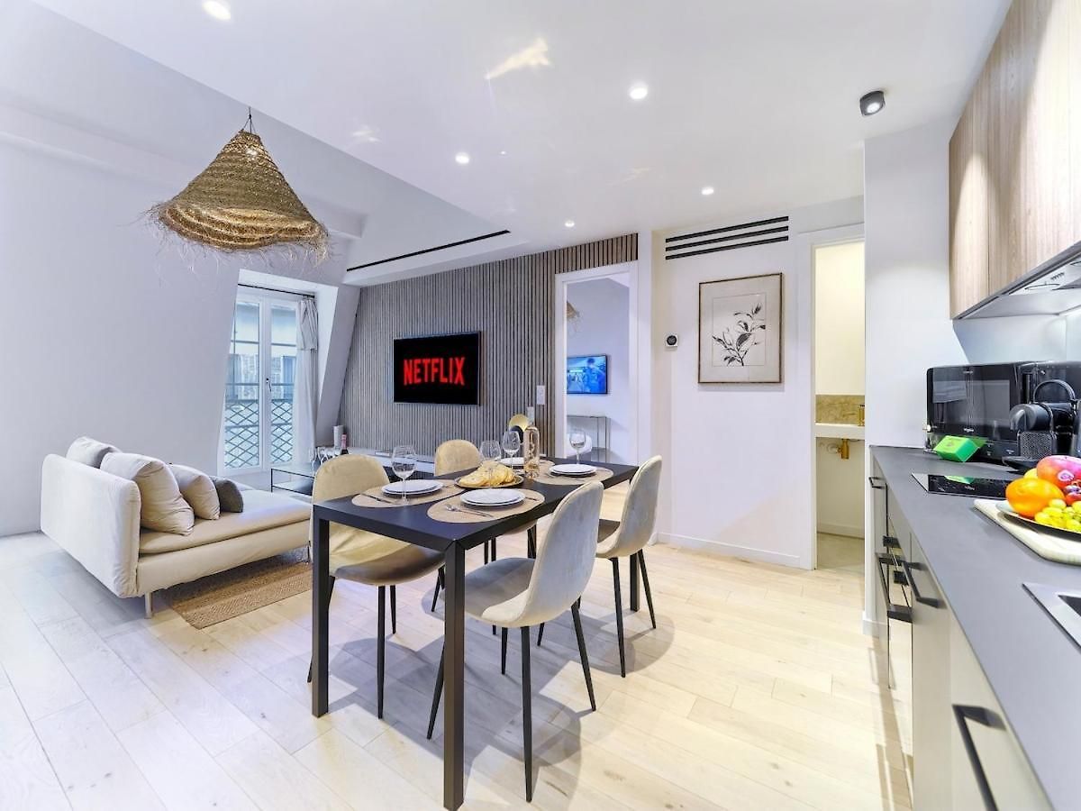 Hyper Centre - Charming Duplex - Luxury - Reversible Air Conditioning - 10 Mins From Place Massena Appartement