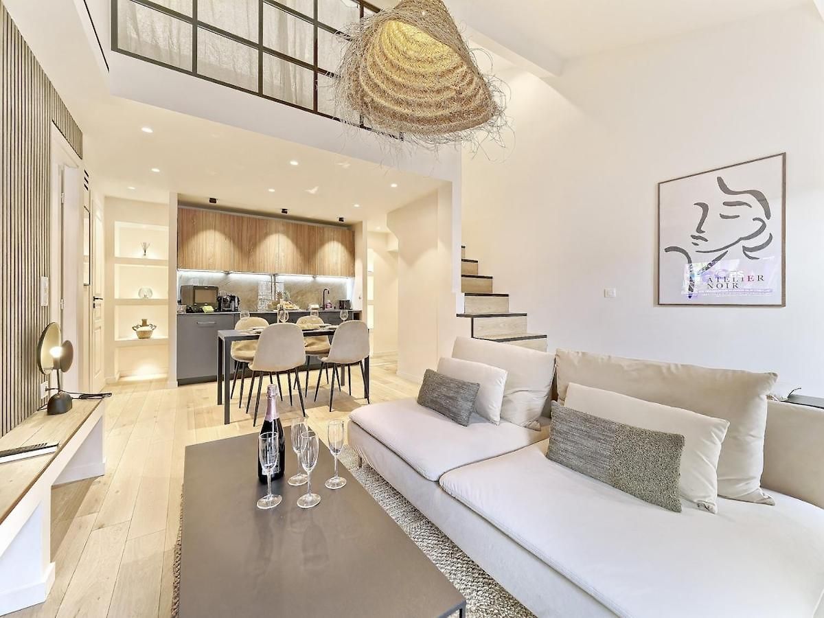 Hyper Centre - Charming Duplex - Luxury - Reversible Air Conditioning - 10 Mins From Place Massena * Nice