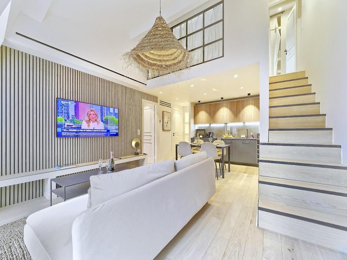 Hyper Centre - Charming Duplex - Luxury - Reversible Air Conditioning - 10 Mins From Place Massena Appartement *