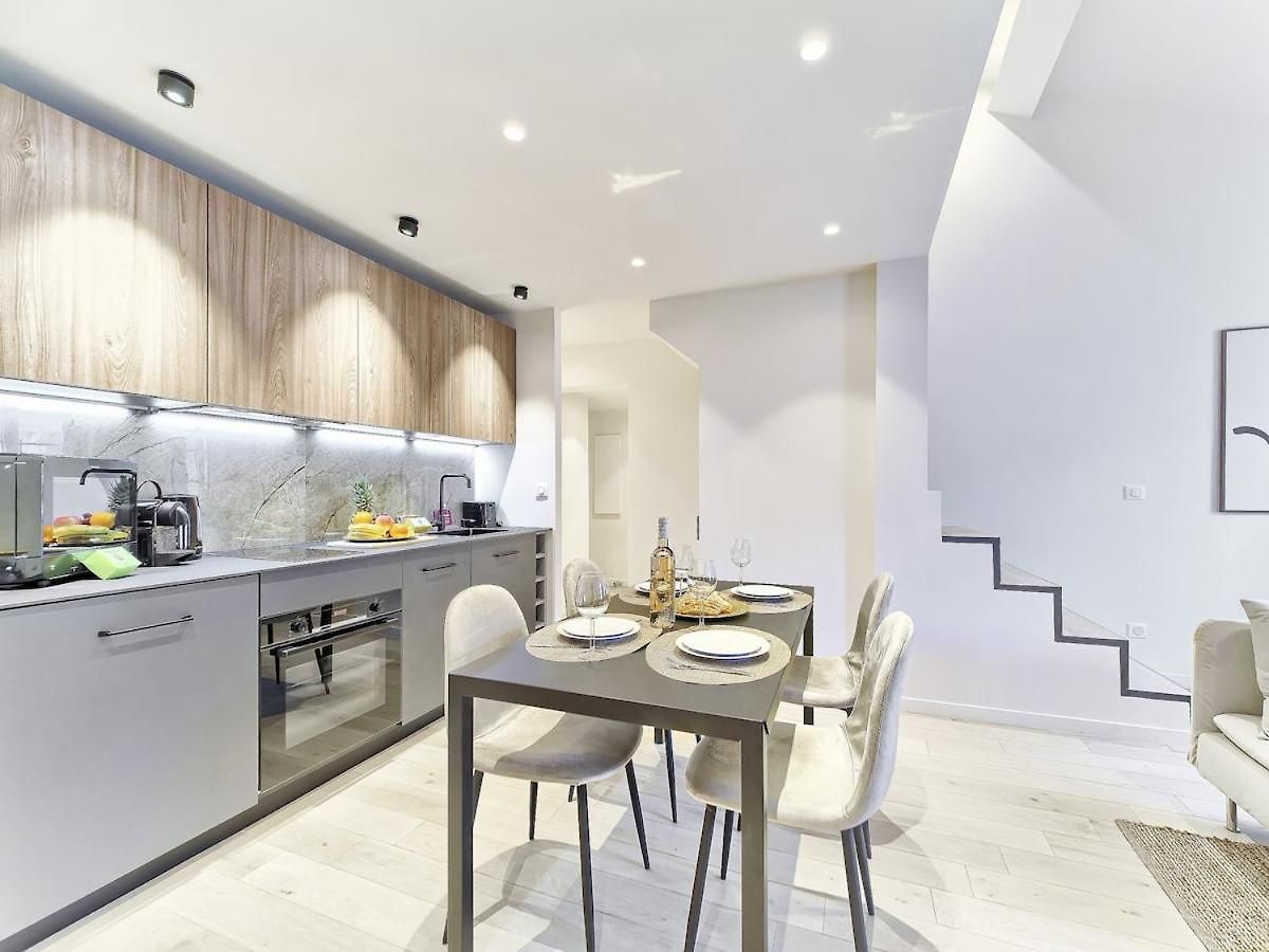 Appartement Hyper Centre - Charming Duplex - Luxury - Reversible Air Conditioning - 10 Mins From Place Massena Nice